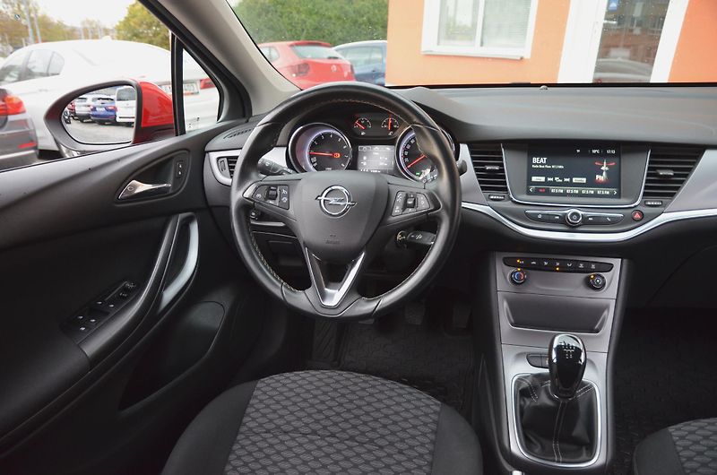 Opel Astra (2016) 1.0T 77kW Enjoy / ČR /61.900km - fotka 18 z 34