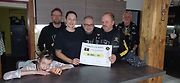 Maminka mentálně postižené Michalky potřebuje pro přepravu dcerky větší vůz. Ve sbírce jí přispěli motorkáři ze Stříbrné míle na Stříbrsku.