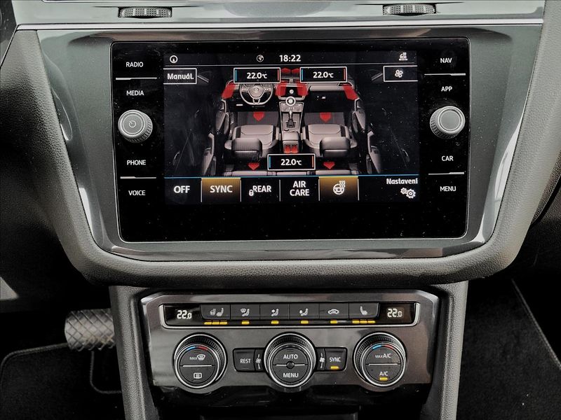 Volkswagen Tiguan Allspace 1,5 Tsi,dsg,navi,klima,výhřev - fotka 33 z 48