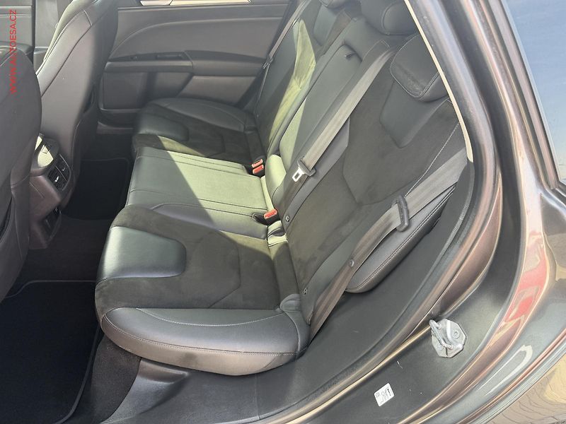 Ford Mondeo (2017) 2.0TDCI 4x4, ČR, DSG, navi - fotka 10 z 22