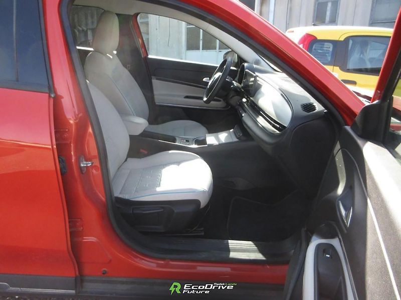Fiat 600 (2024) kamera, vyhřívaná sedadla - fotka 10 z 11