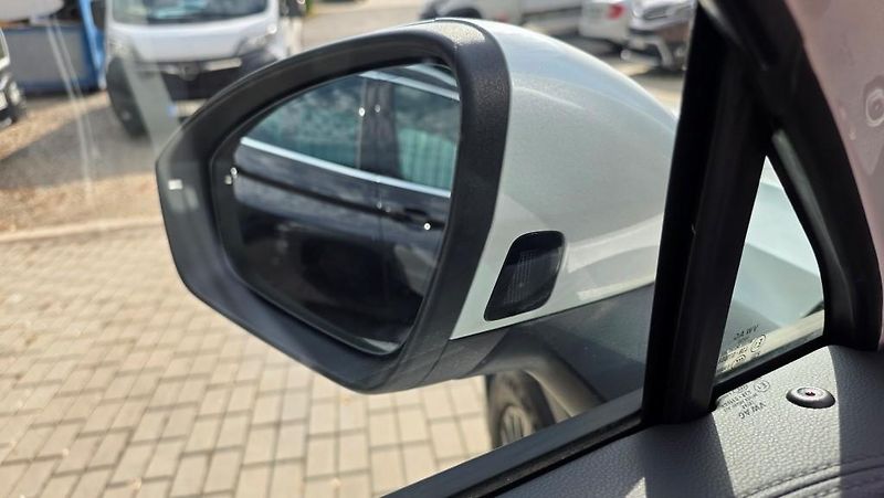 Volkswagen Tayron (2025) 1.5 PHEV 150kW Elegance SoH100 - fotka 9 z 46