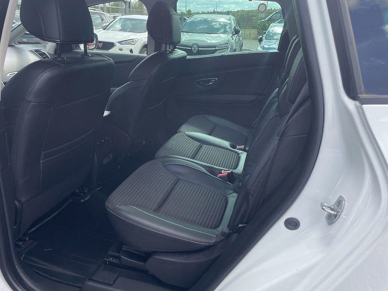 Renault Grand Scénic (2019) 1.3 TCe,117kW,Intens - fotka 30 z 35
