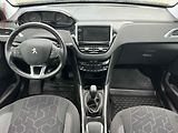 Peugeot 2008 (2017) 1.2 PT - náhled 8