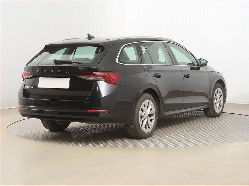 Škoda Octavia (2024) Style 2.0 TDI - fotka 5 z 15