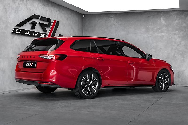 Škoda Superb Sportline 2,0TDI DSG Masáže - fotka 5 z 21