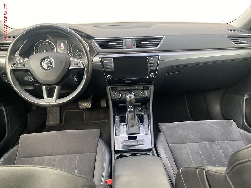 Škoda Superb (2016) 1.6 TDi, Style, DSG, kůže - fotka 8 z 18