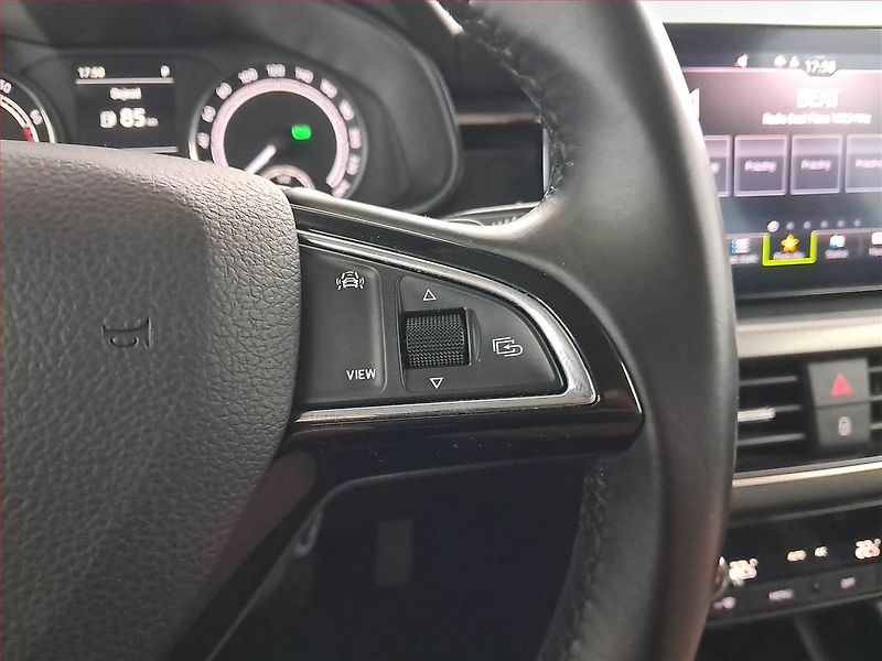 Škoda Kamiq (2020) Style Plus 1.0 TSI, Automat - fotka 17 z 18