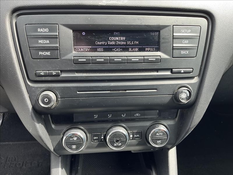 Škoda Octavia 1,6 TDi AMBIENT KLIMA STK 1/28 - fotka 16 z 34