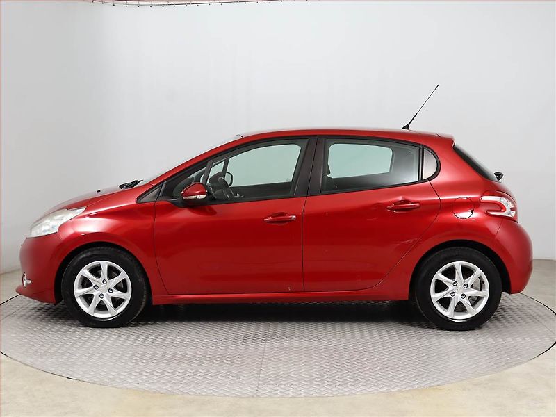 Peugeot 208 (2014) 1.4 HDI, ČR,1.maj, Serv.kniha - fotka 3 z 15