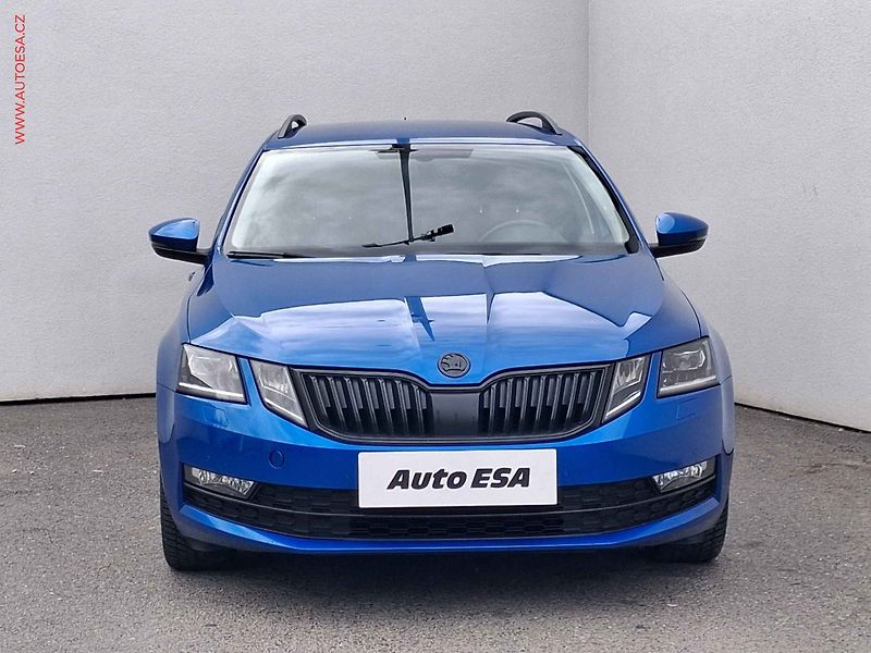 Škoda Octavia (2018) 1.4 TSi, Drive, DSG, LED - fotka 2 z 19