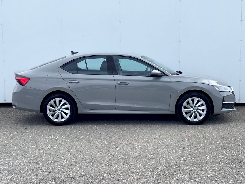 Škoda Octavia (2025) 1.5 TSI / 110 kW / SELECTION - fotka 19 z 30