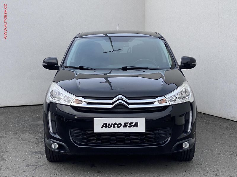 Citroën C4 Aircross (2014) 1.8 HDi 4x4, Tendance, park. - fotka 2 z 18