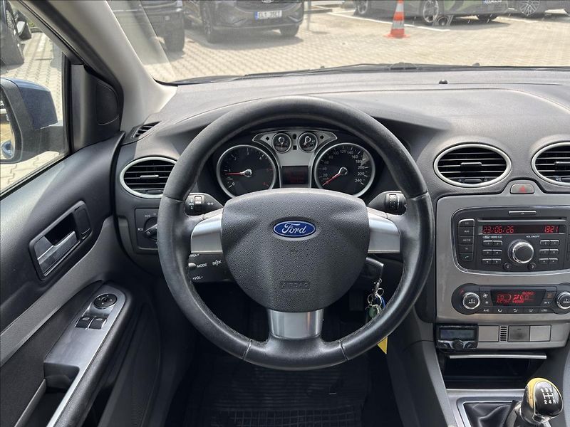 Ford Focus 1,6 TDCi 66kW - fotka 16 z 19