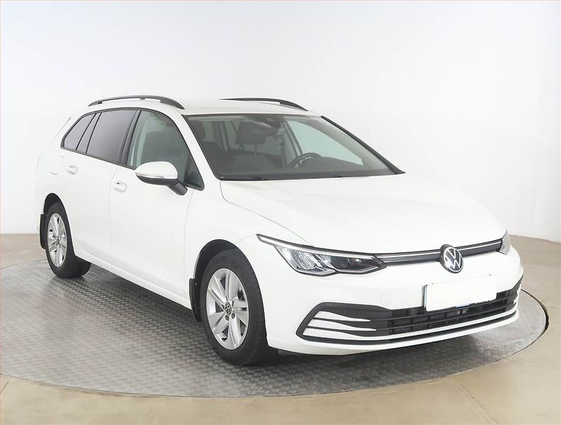 Volkswagen Golf (2021) 1.5 eTSI, Automat, Tempomat - fotografie inzerátu