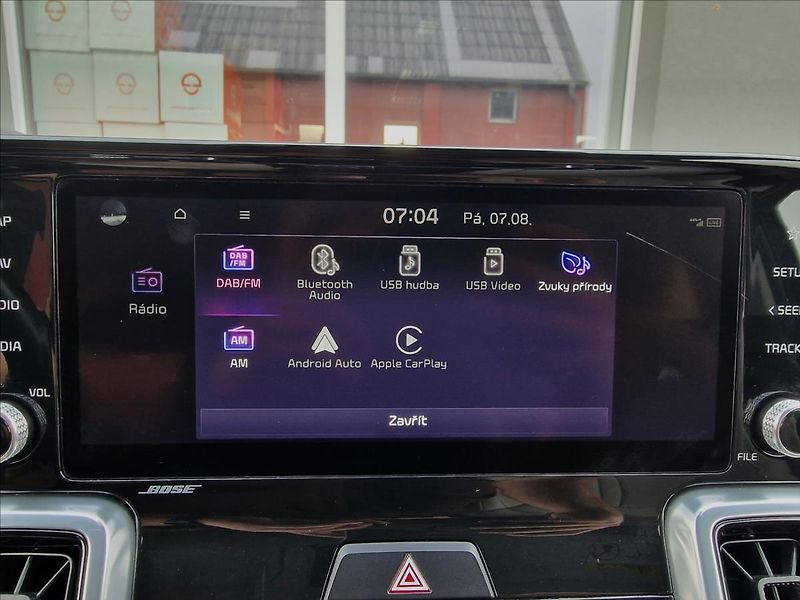 Kia Sorento 1.6T-GDi PHEV 4x4 Premium, ČR - fotka 30 z 50