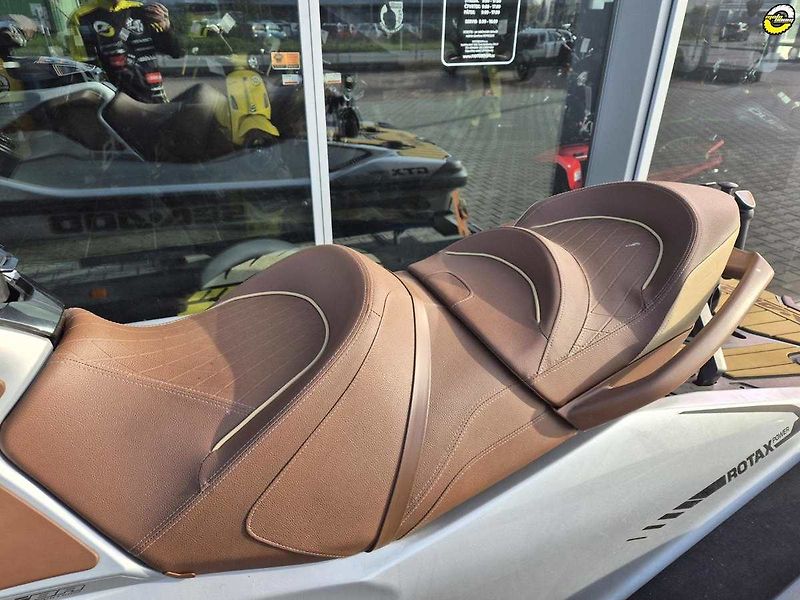 Sea Doo (2019) GTX 300 Limited - fotka 12 z 19