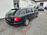 Škoda Superb (2011) 2.0 TDI Serviska Rozvody - náhled 32