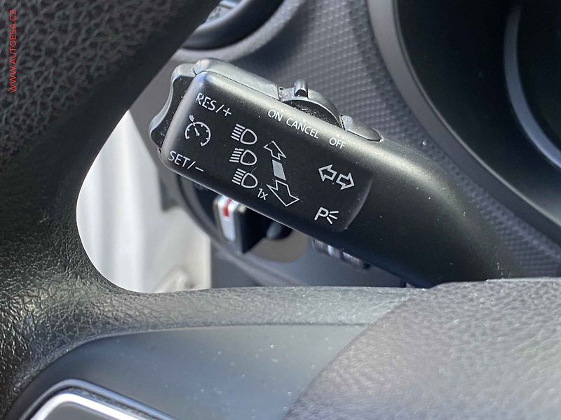 Seat Leon (2011) 1.2TSi, ČR, AC, temp, STK2/28 - fotka 13 z 16