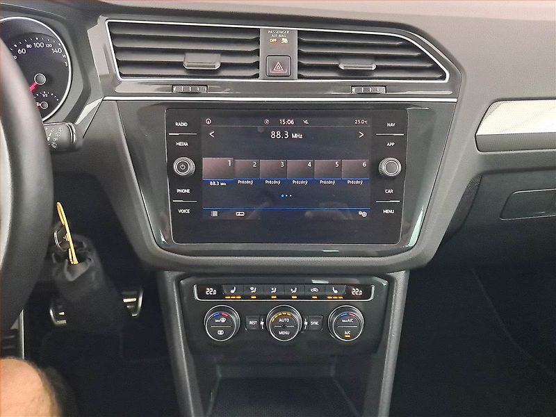 Volkswagen Tiguan (2019) 2.0 TDI - fotka 12 z 17