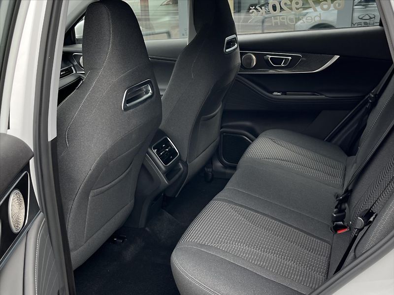 Chery Tiggo 7 PHEV 1,5   Family Edition - fotka 10 z 11