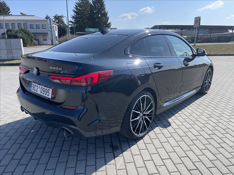 BMW Řada 2 2,0 Grand Coupe 140kw Mpaket A - fotka 31 z 33