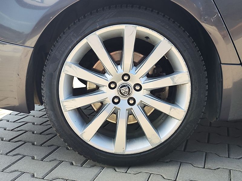 Jaguar XF 3.0/202kW V6 - fotka 31 z 31