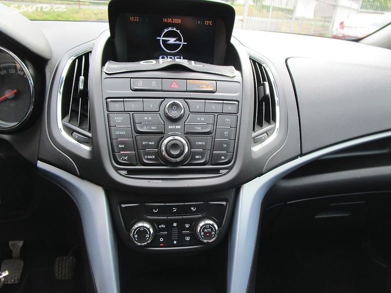Opel Zafira 1,6D-100KW-NOVÁ STK - fotka 20 z 24