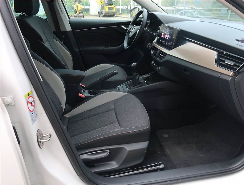 Fiat 500 (2021) 1.0 mild-hybrid, ČR,1.maj - fotka 9 z 17