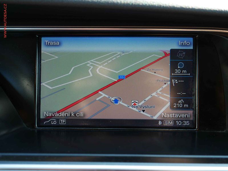 Audi A4 (2013) 2.0 TDi quattro, AT, bixen - fotka 17 z 21