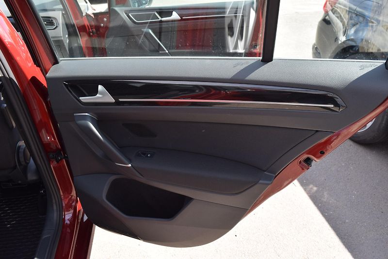 Volkswagen Golf Sportsvan (2020) 1.5TSI 110kw DSG 7° HIGHLINE  - fotka 47 z 50