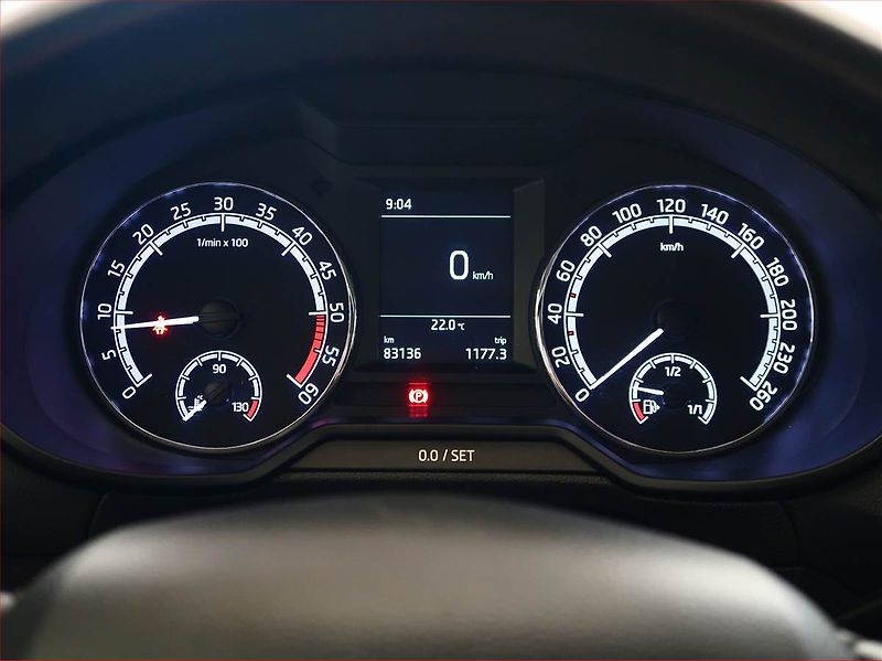 Škoda Octavia (2017) 1.6 TDI, Serv.kniha, Tempomat - fotka 11 z 14