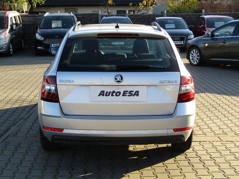 Škoda Octavia (2020) 1.6TDi, 2.maj,ČR, Style, LED - fotka 5 z 20