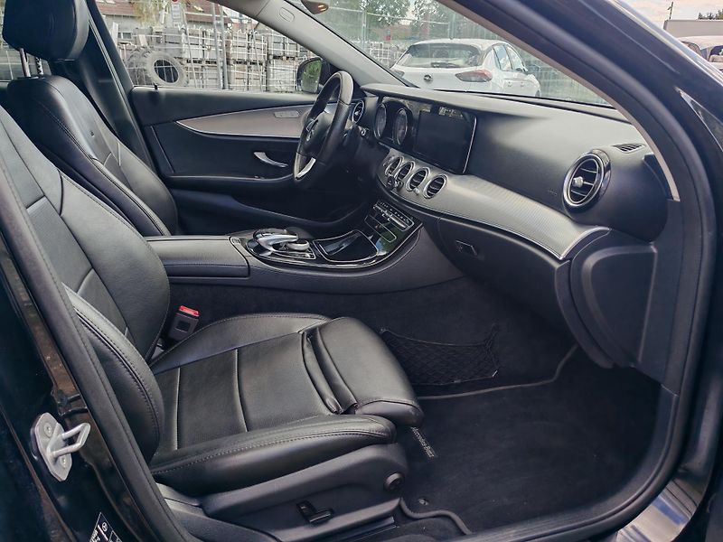 Mercedes-Benz Třídy E (2018) E 200d / poškozen motor - fotka 21 z 23