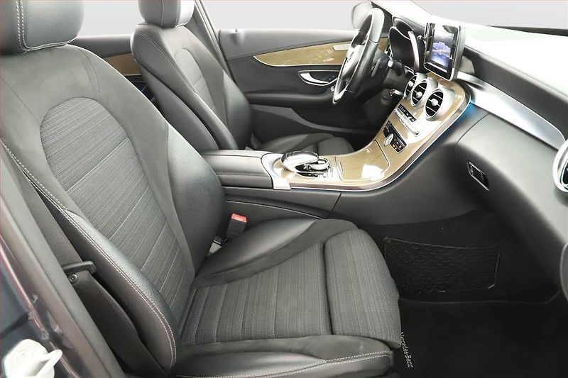 Mercedes-Benz Třídy C (2014) C 220 BlueTEC, Automat, Kůže - fotka 7 z 21