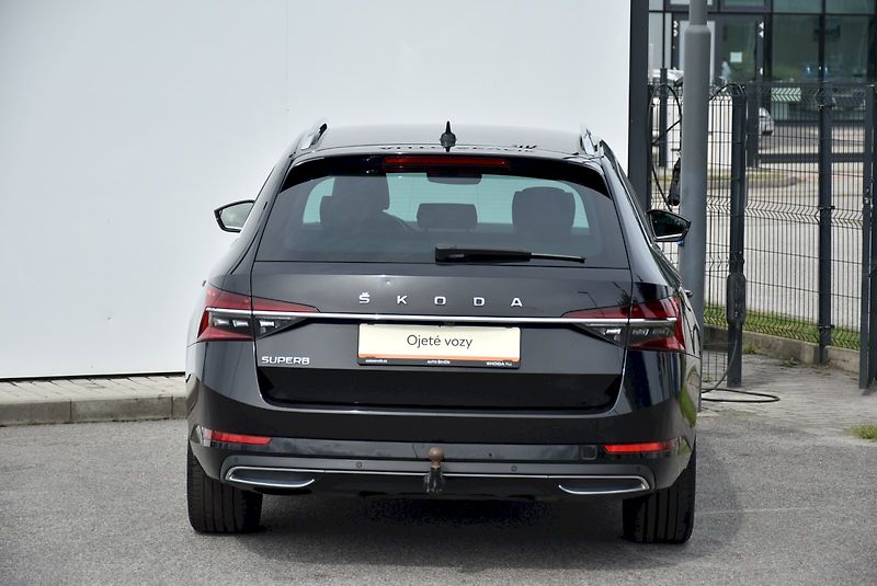 Škoda Superb (2023) L&K 2.0 TDI 110kW DSG - fotka 9 z 35