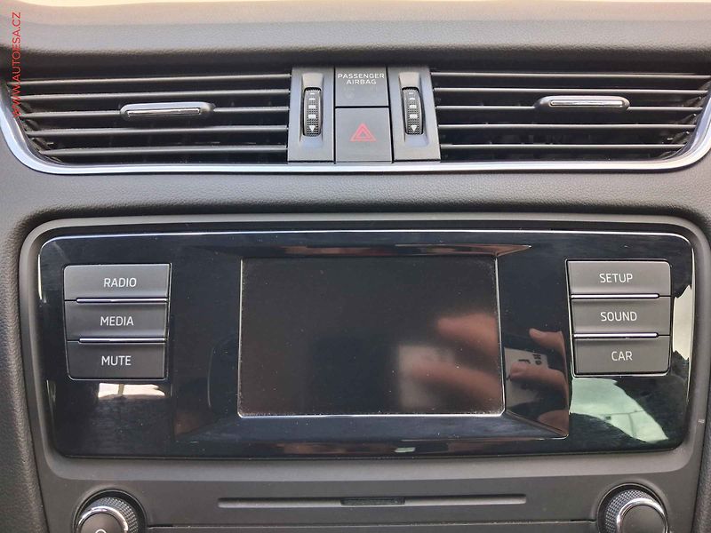 Škoda Octavia (2014) 2.0 TDi, Ambition, TZ - fotka 12 z 14