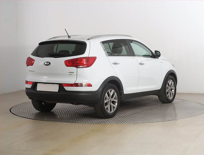 Kia Sportage (2015) 2.0 CRDi, 4X4, Automat - fotka 5 z 18