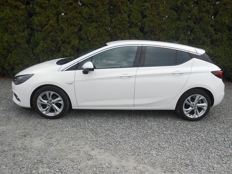 Opel Astra 1.2,KAMERA,NAVI,62TKm - fotka 36 z 38
