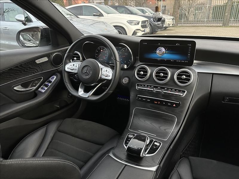 Mercedes-Benz Třídy C 180 AMG,Aut. multibeam - fotka 14 z 31