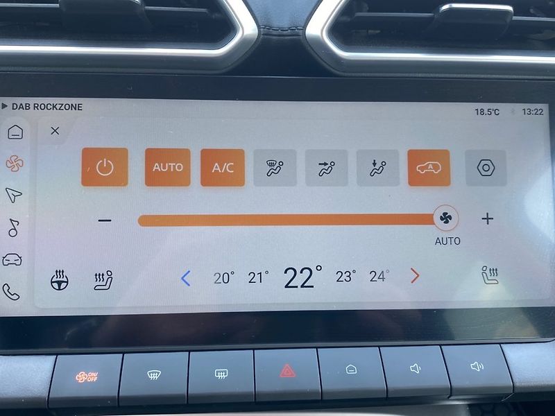 MG ZS (2025) 1,5 Hybrid+ Exclusive - fotka 17 z 31