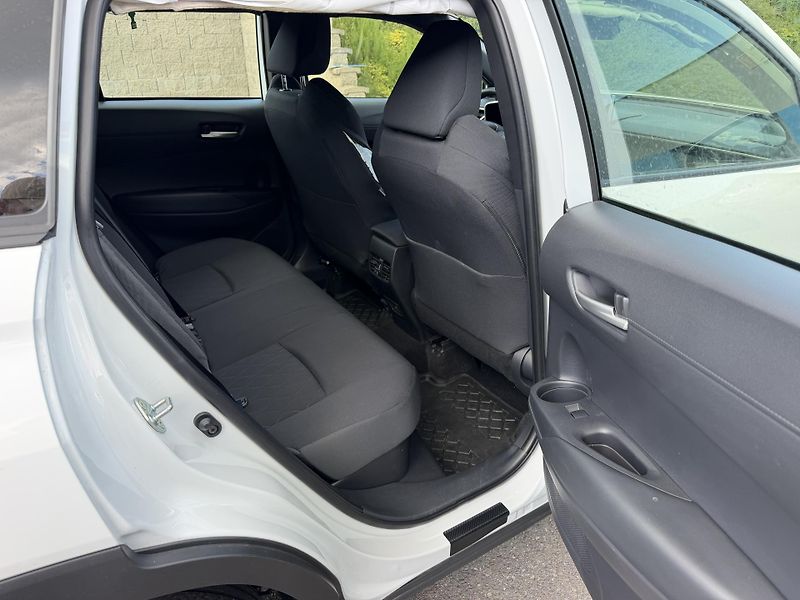 Toyota Corolla Cross 1,8i hybrid automat navigace - fotka 20 z 21