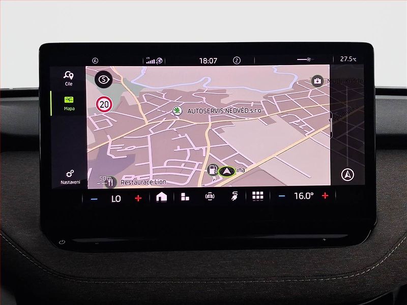 Škoda Enyaq (2021) Sportline 60 (62 kWh), SoH 92% - fotka 13 z 21