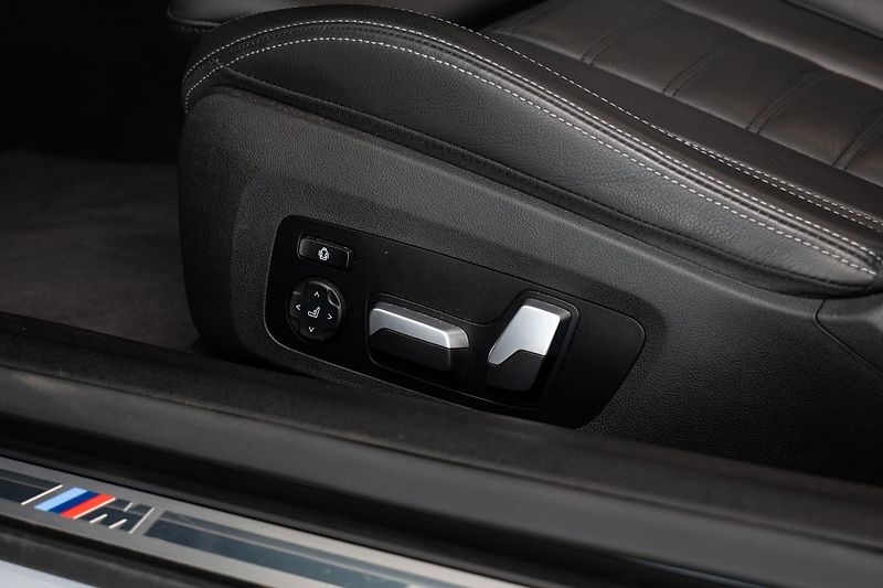 BMW Řada 4 M440i xDrive Cabrio HarmanKard - fotka 16 z 26