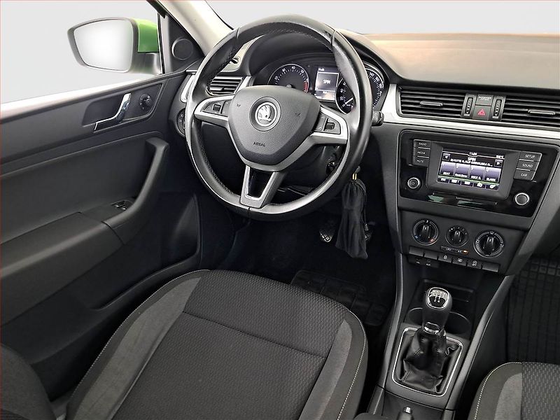 Škoda Rapid (2015) Spaceback 1.2 TSI - fotka 7 z 16