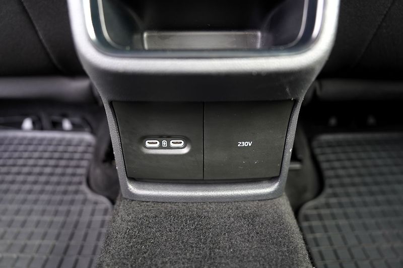Škoda Octavia IV  2.0 TDI DSG 4x4/150 PS - fotka 30 z 43