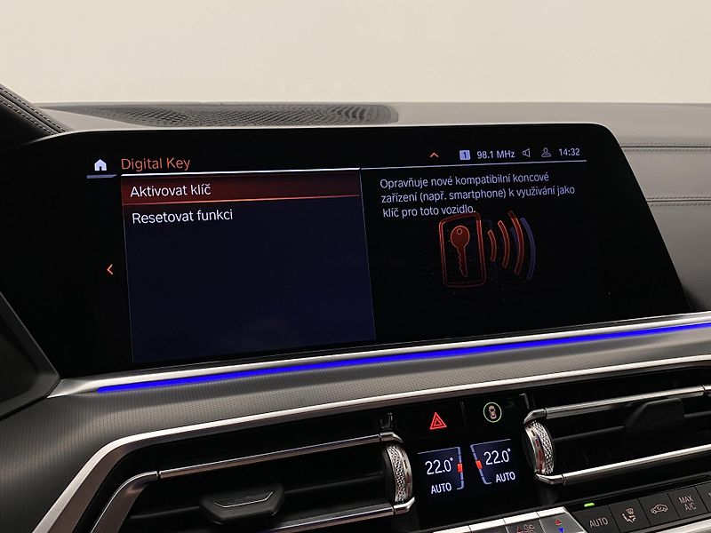 BMW X5 M50D xDrive CZ AUT REZERVACE - fotka 98 z 123