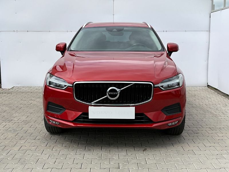 Volvo XC60 Momentum Pro B4 184kW - fotka 2 z 25