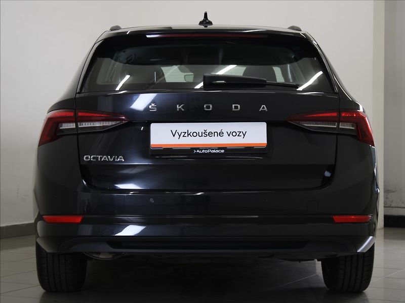 Škoda Octavia 2,0 TDi DSG Ambi. 104tkm.ČR - fotka 4 z 23