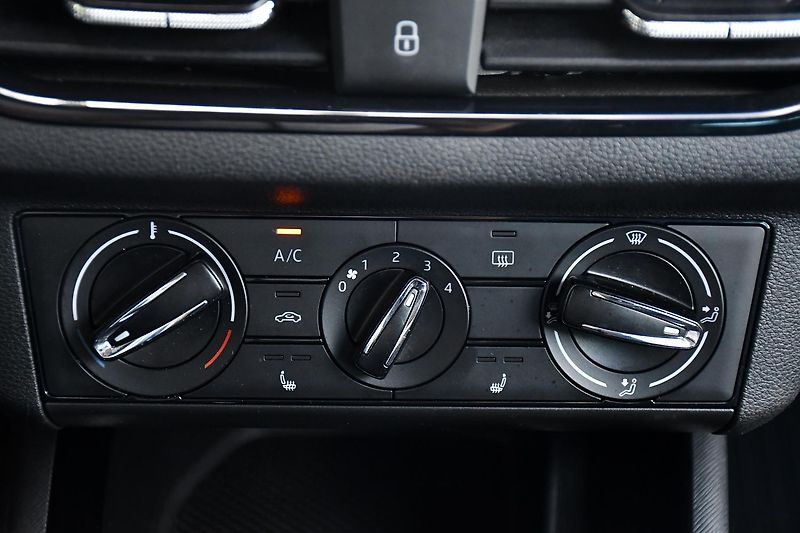 Škoda Scala 1.5TSi ČR 1M - fotka 26 z 37